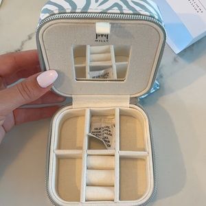Travel Jewlery Traveling Case Milly